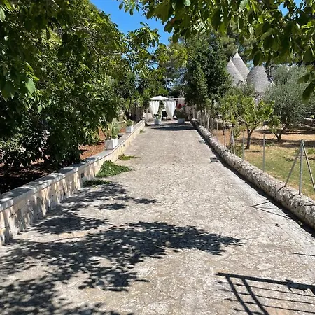 Trullo Ronzicchio 別荘 チステルニーノ